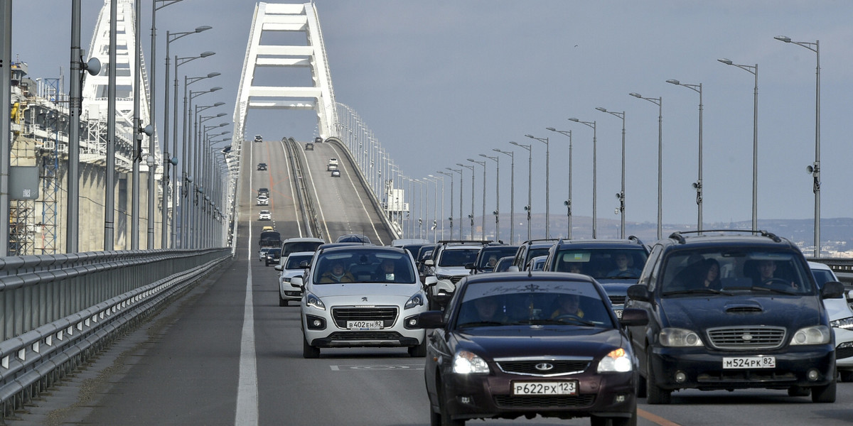 Most Krymski w przededniu pierwszej rocznicy rosyjskiej agresji na Ukrainę, 23 lutego 2023 r.