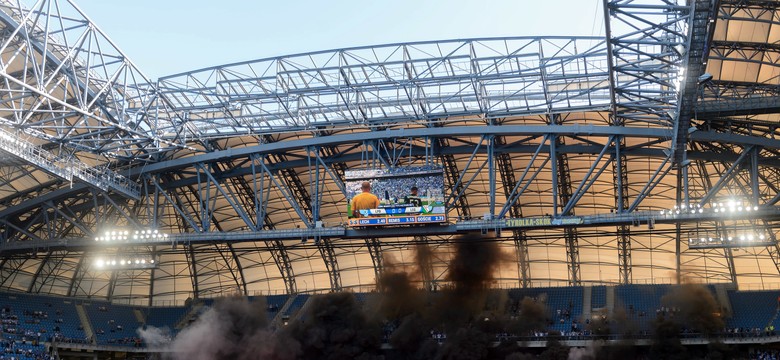 Lech Poznań przez burdy swoich kibiców straci kilka milionów złotych
