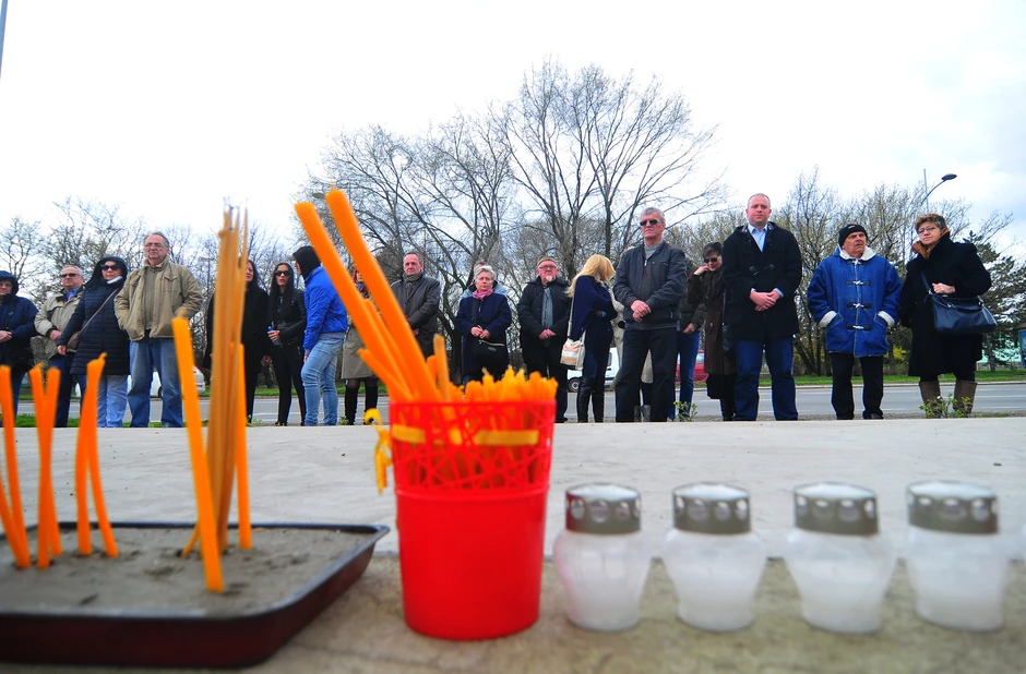 Komemoracija poginulima 