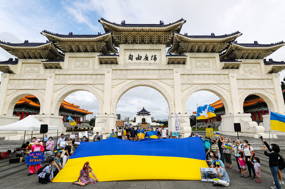 Tajwan solidarny z Ukrainą. Manifestacja pod hasłem "Ku Zwycięstwu"
