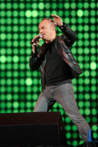 Fred Ventura podczas koncertu Disco Fever w Kołobrzegu