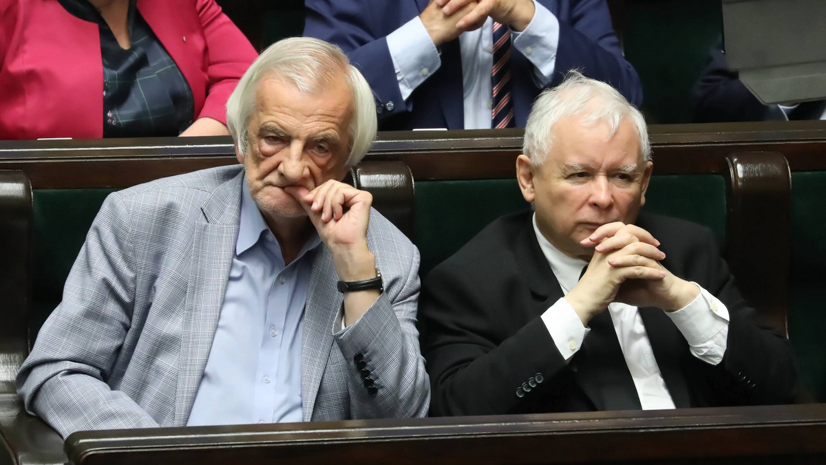 - Nie podjęliśmy decyzji w sprawie posłów Kukiz'15, którzy chcieliby przystąpić do klubu Prawa i Sprawiedliwości i w tym tygodniu pewnie tej decyzji nie podejmiemy - poinformował Polską Agencję Prasową szef klubu PiS, wicemarszałek Sejmu Ryszard Terlecki.