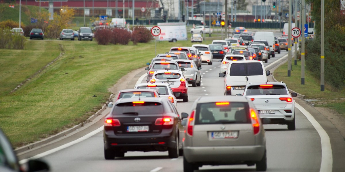 Zmotoryzowani przedsiębiorcy w 2019 roku wrzucą w podatkowe koszty większą kwotę wydaną na zakup samochodu osobowego