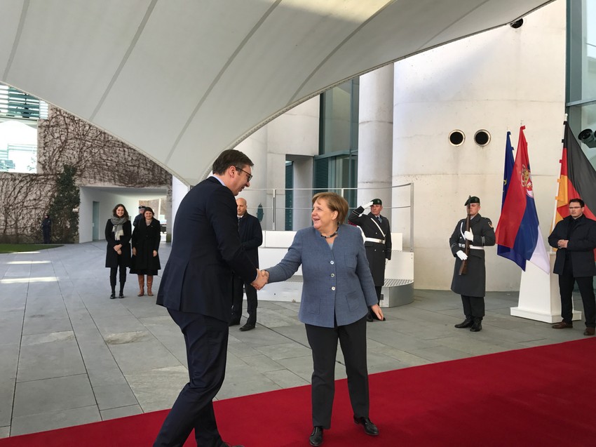 Aleksandar Vučić i Angela Merkel sastaće se danas
