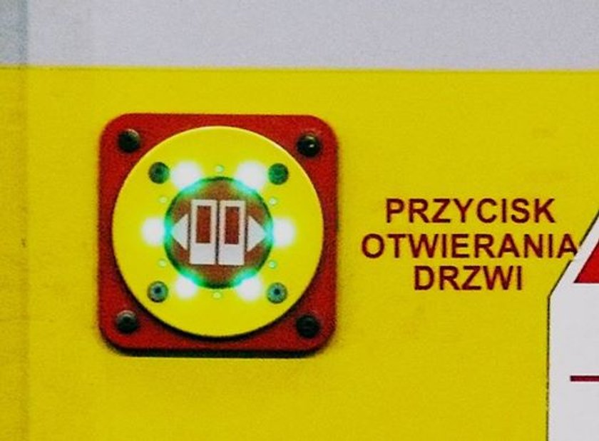 Przycisk w kolejkach SKM