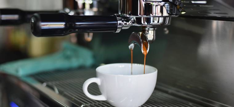Przegląd najciekawszych ekspresów automatycznych, z którymi przygotujesz idealną porcję kawy