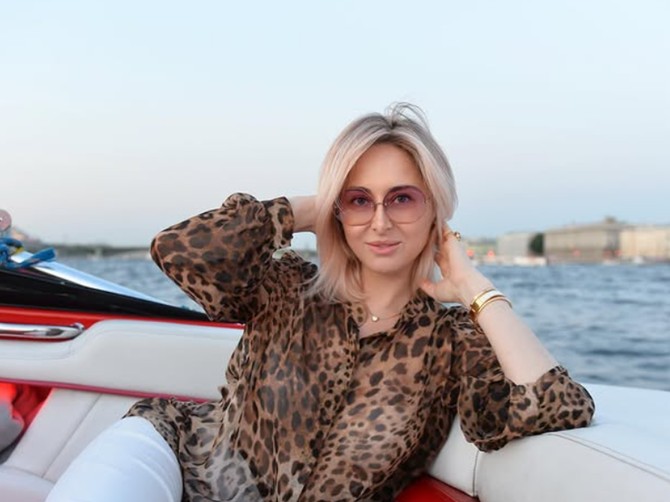 Viktoriji suparnica uzela identitet i otela joj muža nakon dve i po decenije braka
