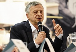 Zybertowicz i Cenckiewicz wśród kandydatów PiS do komisji ds. rosyjskich wpływów