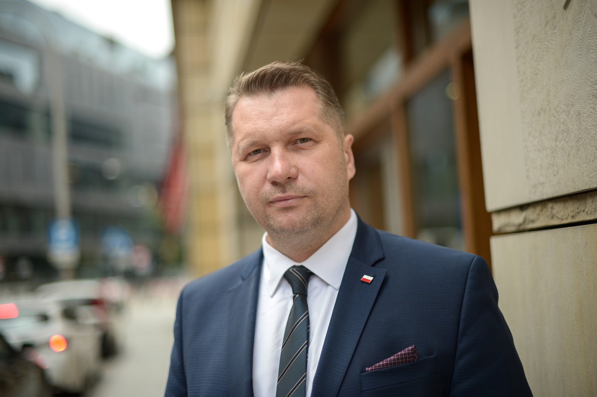 Czarnek: Budujemy najnowocześniejszą w Europie i na świecie obronę przeciwlotniczą i artylerię rakietową