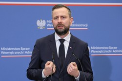 Jak przetrwać sytuację kryzysową? MON wyda poradnik dla Polaków