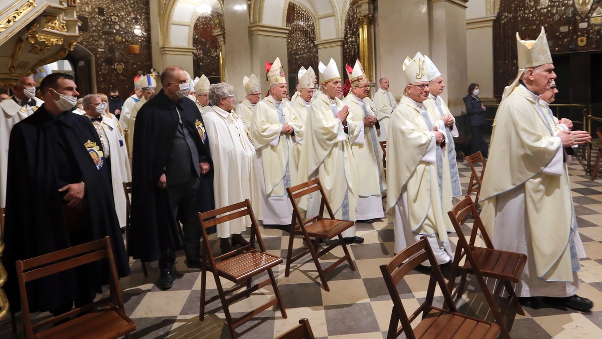 biskupi częstochowa Uroczysta msza święta na Jasnej Górze