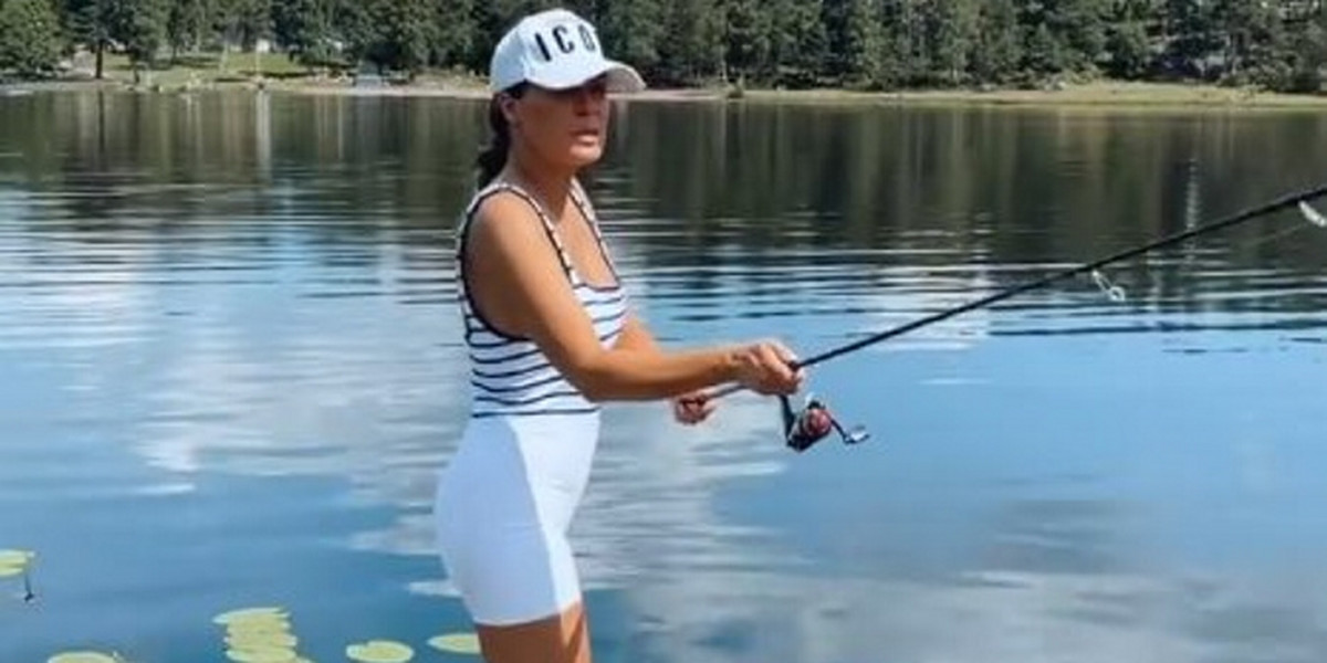 Małgorzata Rozenek złowiła pierwszą rybę w życiu.