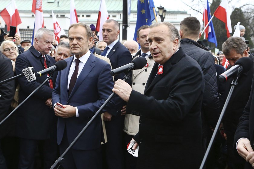 Donald Tusk, Grzegorz Schetyna