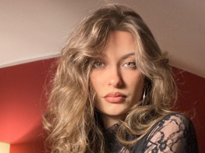 Anja je u second handu pronašla glamuroznu matursku haljinu za 3.000 dinara