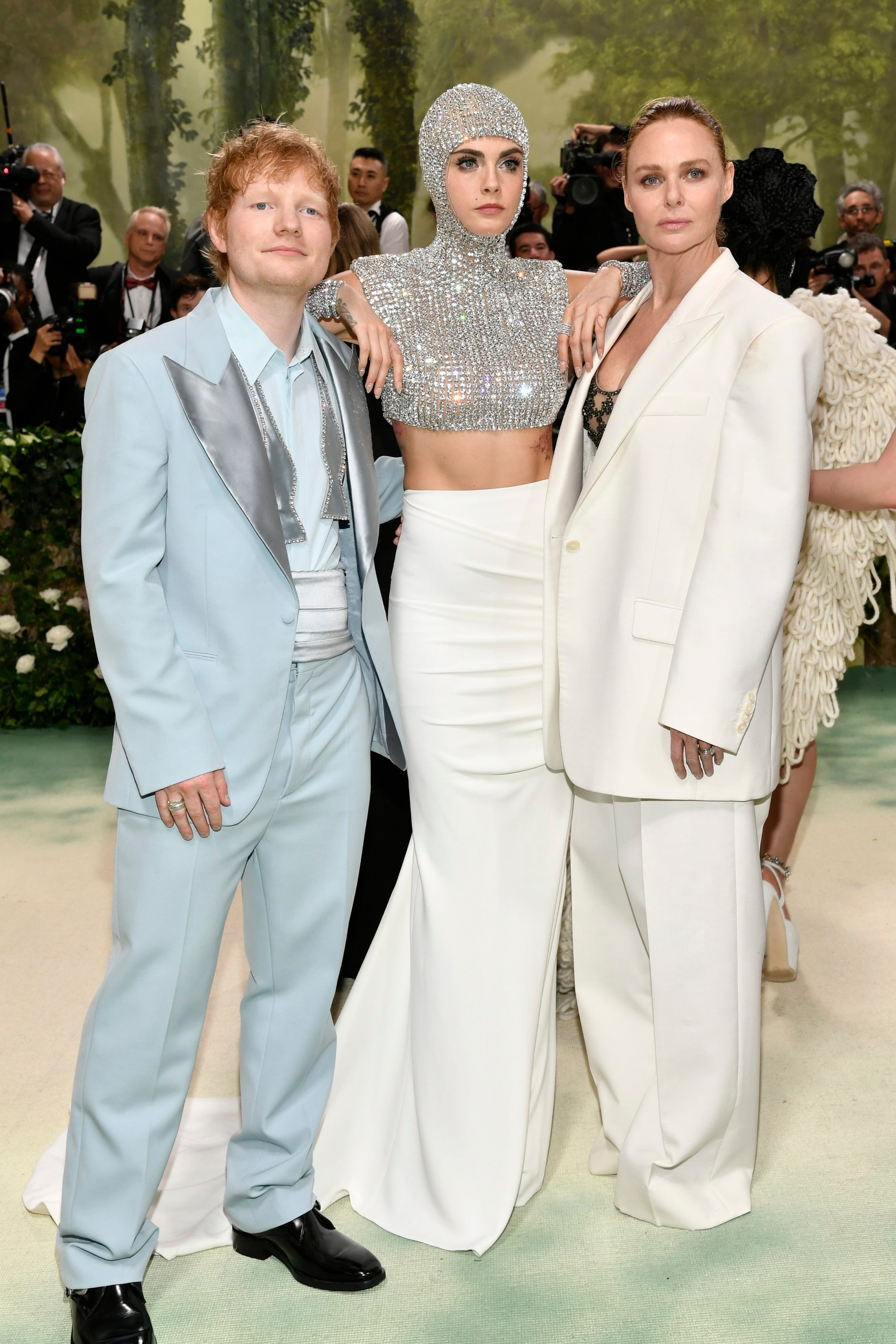 Met Gala 2024: Ed Sheeran, Cara Delevingne a Stella McCartney.