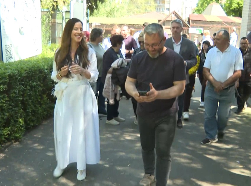 Tamara Vučić sa osobama sa Daunovim sindromom u Zoo vrtu