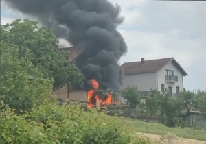 Vatra guta vozilo na Bukovačkom putu