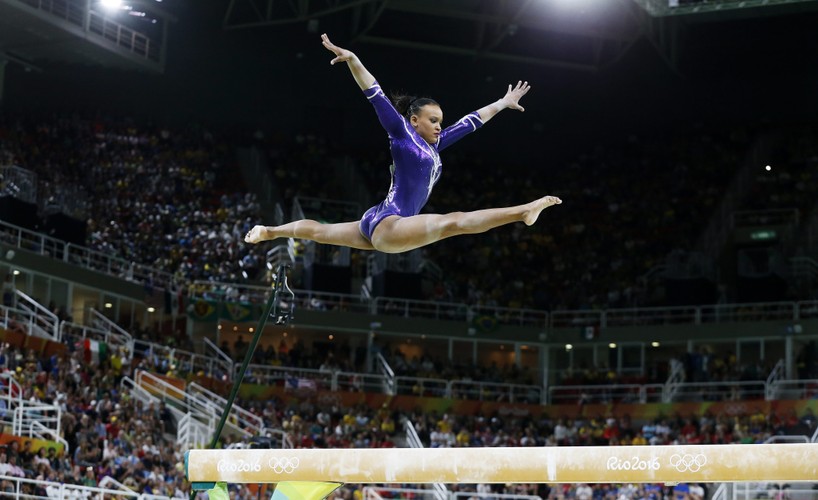 Ładne, zgrabne i do tego chyba z gumy. Gimnastyczki w Rio zachwycają nie tylko umiejętnościami