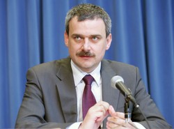 Prezes ZUS odwołany przez telefon