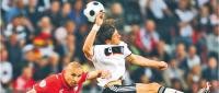 Polska zagra z Niemcami w przyszłym roku, na inaugurację Stadionu Narodowego Fot. AP