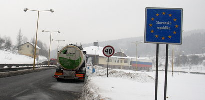 Słowacja zamyka część przejść granicznych. Na liście jest Polska