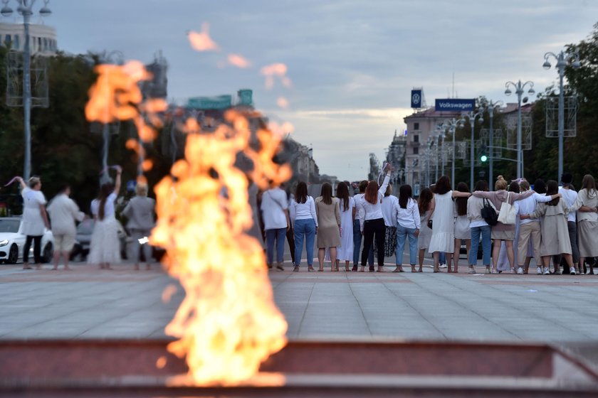 Protest białoruskich medyków. "Trzeba skończyć z biciem ludzi"