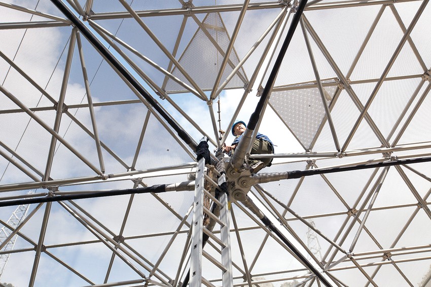 Radovi: Trenutno se postavljaju trouglasti paneli