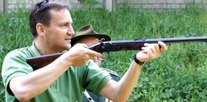 Na to brał Sikorski pieniądze: strzelanki, wyżerki i kampanie