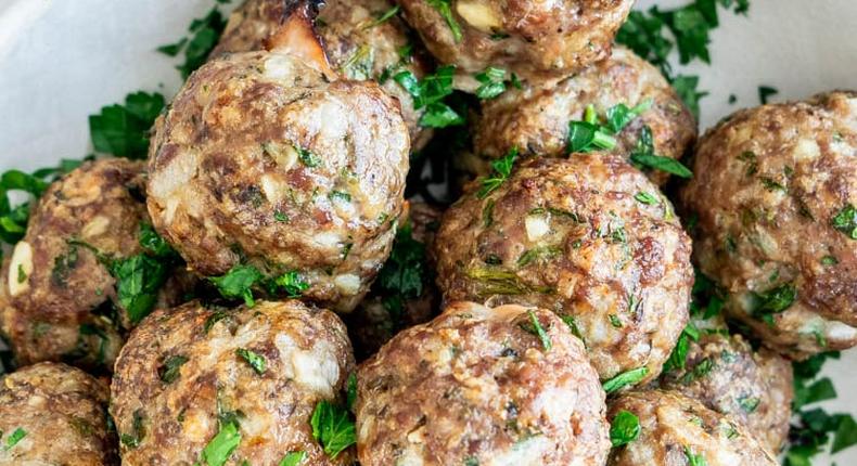 Healthy meatballs (Cravinghomecooked)