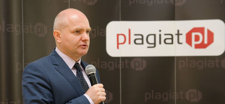 Nowe narzędzie do walki ze ściąganiem w szkołach. Plagiat.pl ruszył 1 września