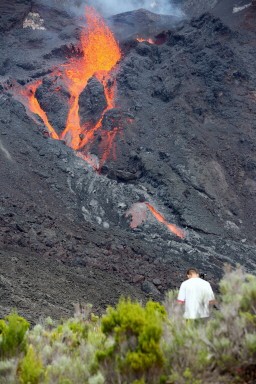 FRANCE-OVERSEAS-VOLCANO