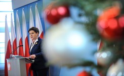 'Rząd się nie cofnie, klub PiS się nie cofnie'. Szydło pyta opozycję 'czyich interesów broni'