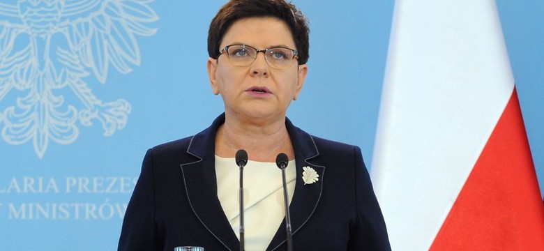 Premier Szydło: Nie będzie teraz zmian w rządzie; Macierewicz jest skutecznym ministrem
