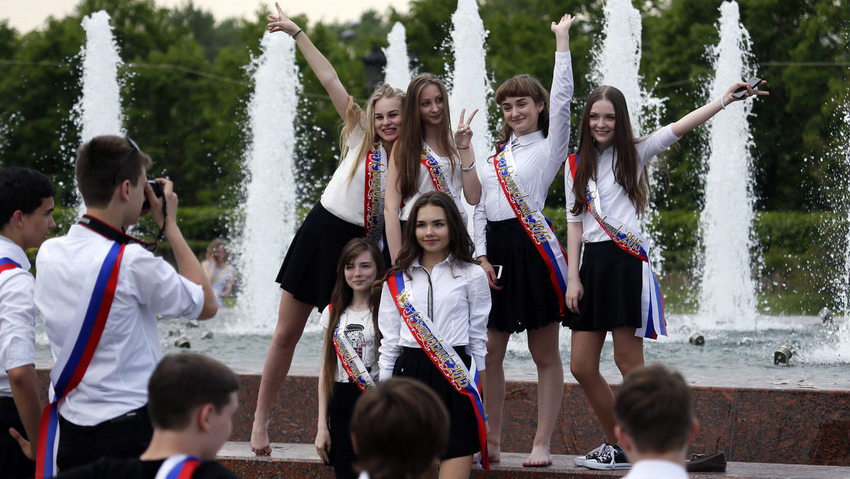 RUSSIA SCHOOLS (Last Ring ceremony marking last school day)