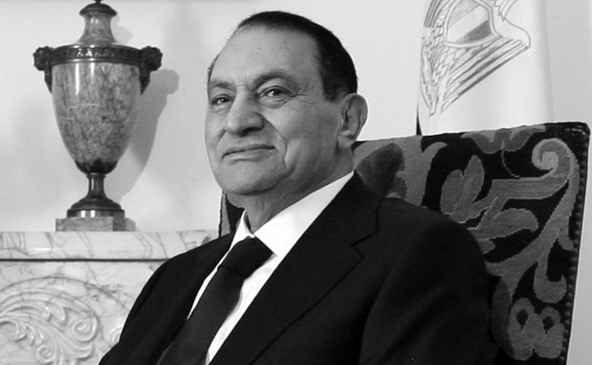 Former Egyptian President Hosni Mubarak dies at the age of 92
