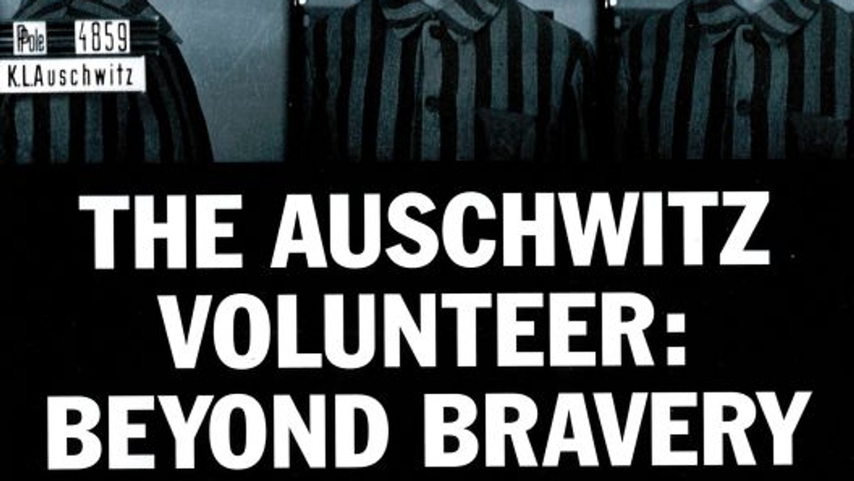 „Wall Street Journal” zaliczył „The Auschwitz Volunteer: Beyond Bravery” Witolda Pileckiego do pięciu najlepszych publikacji poświęconych tajnym misjom wojennym. Podkreśla, że pośmiertnie wydany raport Polaka jest jednym z pierwszych odsłaniających "okropności wojny".