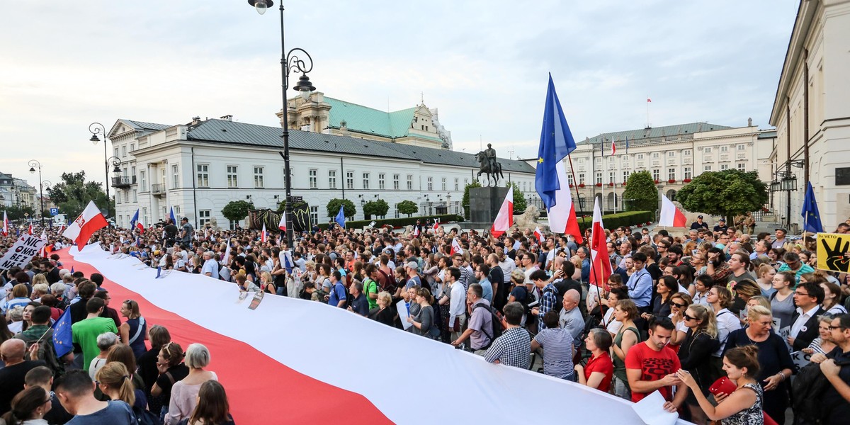 Prezydent zapowiedział weto, ale protesty wciąż trwają!