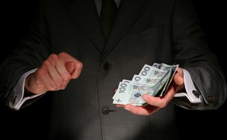 Brytyjscy eksperci o przyszłości strefy euro: Kto silny - ten przetrwa, kres państw opiekuńczych