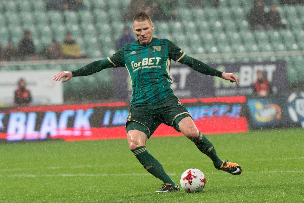 Marcin Robak podpisał kontrakt z Widzewem Łódź. Zamierza pomóc mu wrócić do elity