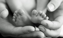 Sukces lekarzy z Wrocławia. Dziecko urodzone ze zmarłej matki. Ginekolog dla dziennik.pl: Autonomiczny byt w ciele