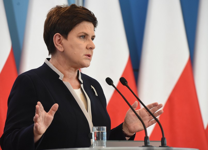 Premier Beata Szydło podczas konferencji prasowej po posiedzeniu rządu, 4 bm. PAP/Radek Pietruszka