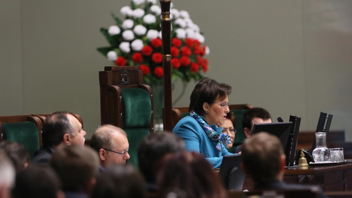 Sejm nie zgodził się w piątek na odwołanie ministra zdrowia Bartosza Arłukowicza. Wniosek o wotum nieufności dla szefa resortu zdrowia złożył klub PiS, oceniając, że prowadzi on "fatalną politykę zdrowotną".