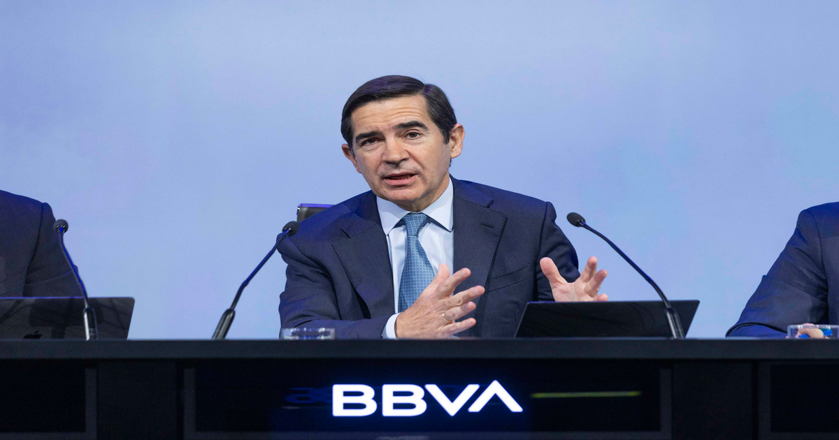 El BBVA eleva la OPA del Sabadell un 10%