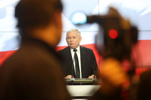 Już wiadomo, kiedy Hofman wróci do łask. Kaczyński podaje termin