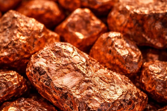 Filmska krađa bakra u vrednosti od 917 miliona dolara! Policija je zaplenila kablove, čipove i katode: Evo za koje tržište je namenjena roba