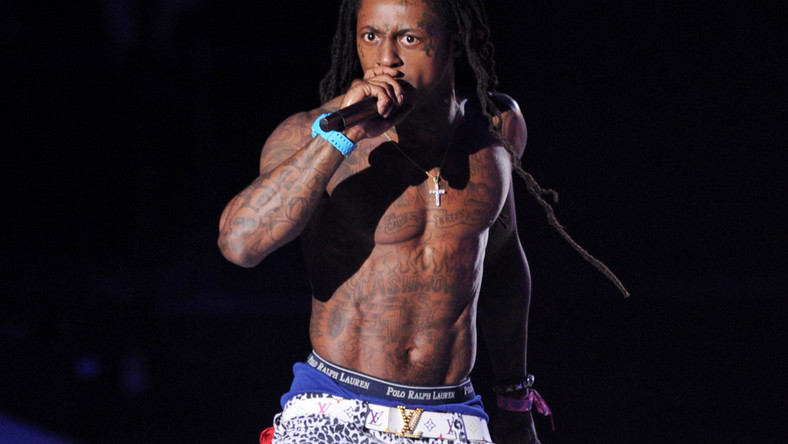 Nowa płyta Lil Wayne’a "Tha Carter IV" bardzo mocno zaznaczyła swój debiut na liście Billboard 200.