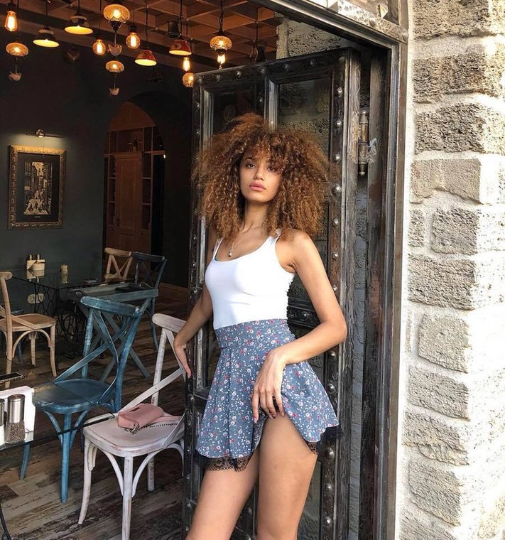 Politician buys top model’s virginity for £2M, he’s scheduling a date to break it 