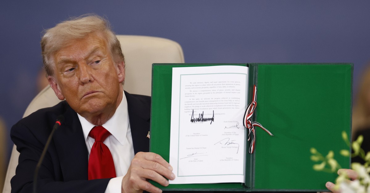 Plan pokojowy Trumpa podpisany przez przywódców. "To zajęło 3 tysiące lat, by dojść do tego punktu"