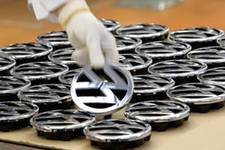 Co z nową fabryką samochodów w Polsce, którą zapowiadał minister?