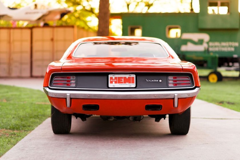 Plymouth hemi cuda